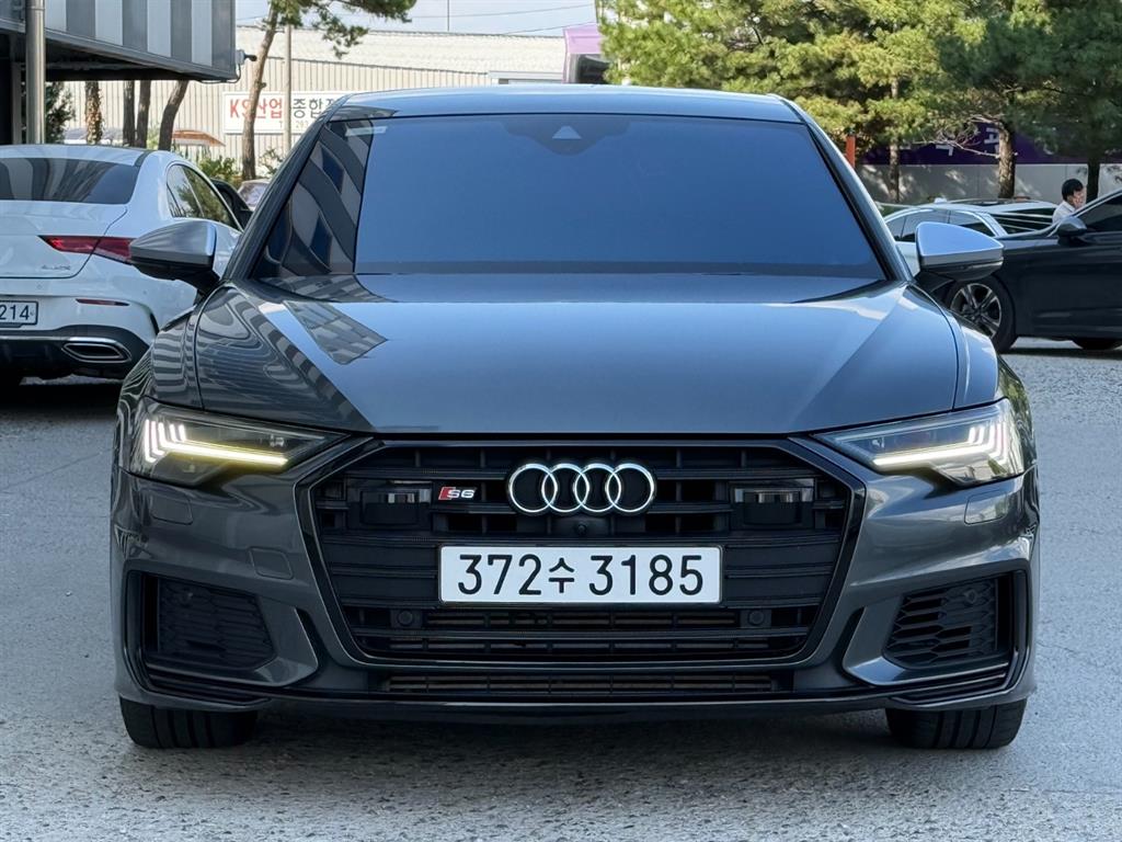 아우디 S6 3.0 TDI 콰트로 사진