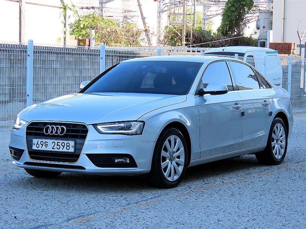 아우디 A4 2.0 TDI 사진 2/18