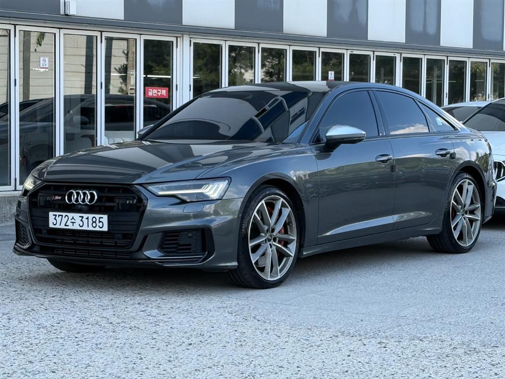 아우디 S6 3.0 TDI 콰트로 사진 2/20