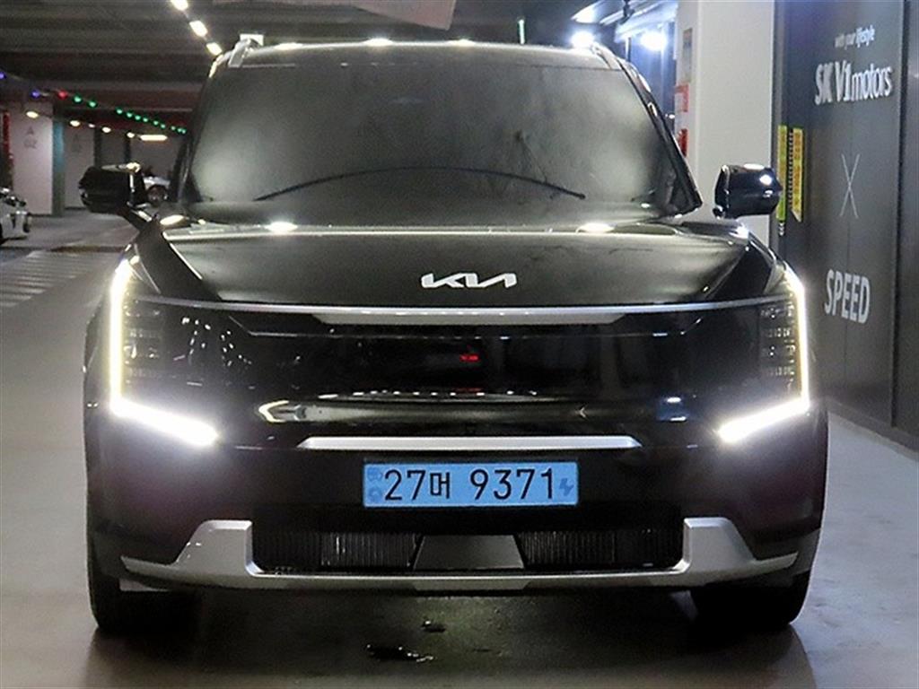 기아 EV9 롱레인지 2WD 어스 사진