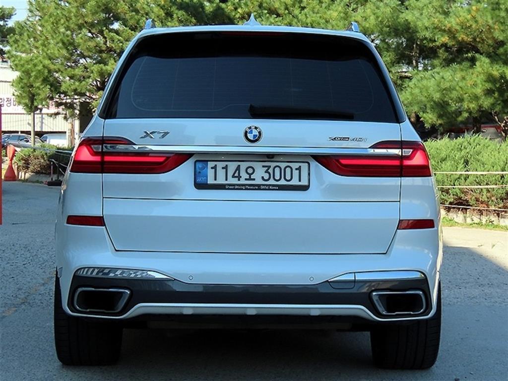 BMW X7 xDrive 40i M 스포츠 사진