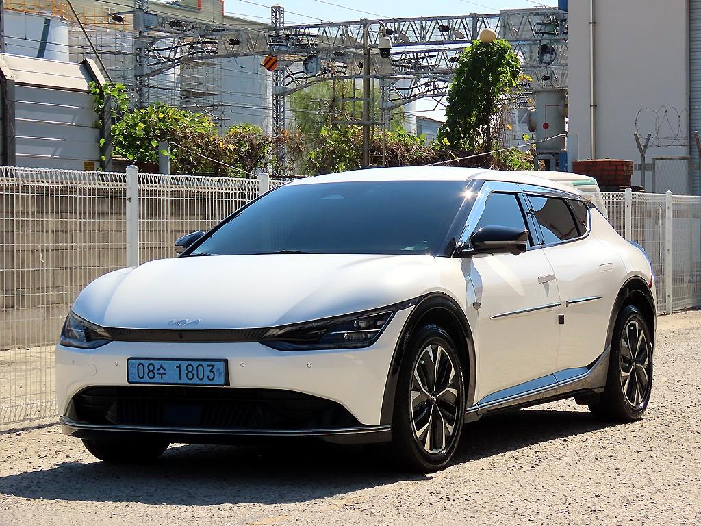 기아 EV6 롱레인지 AWD 어스 사진 2/20