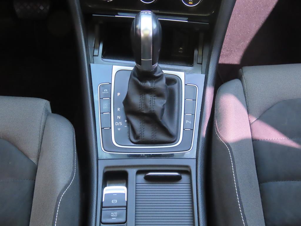 폭스바겐 골프 2.0 TDI 사진