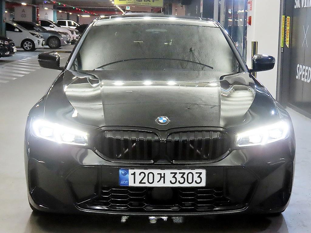 BMW 3시리즈 320i M 스포츠 사진