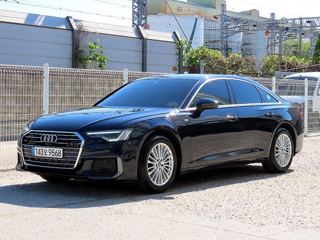 아우디 A6 45 TFSI 콰트로 프리미엄 사진 2/20