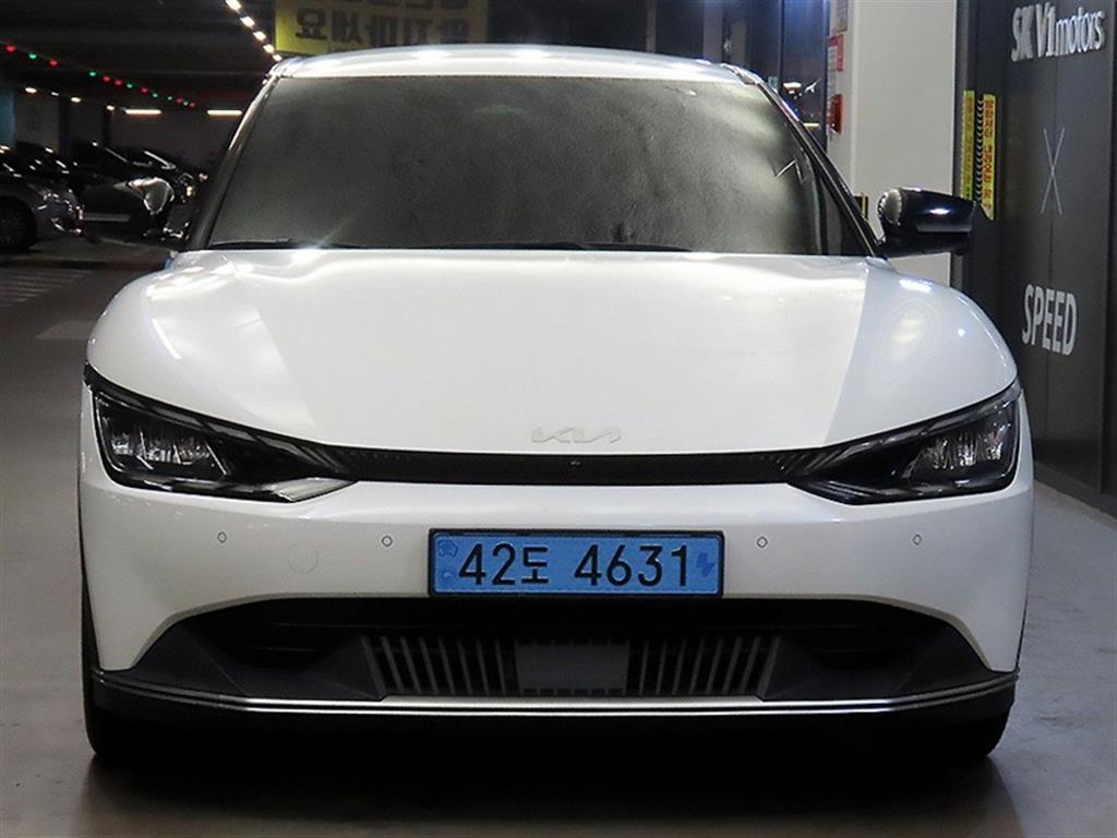기아 EV6 롱레인지 에어 사진