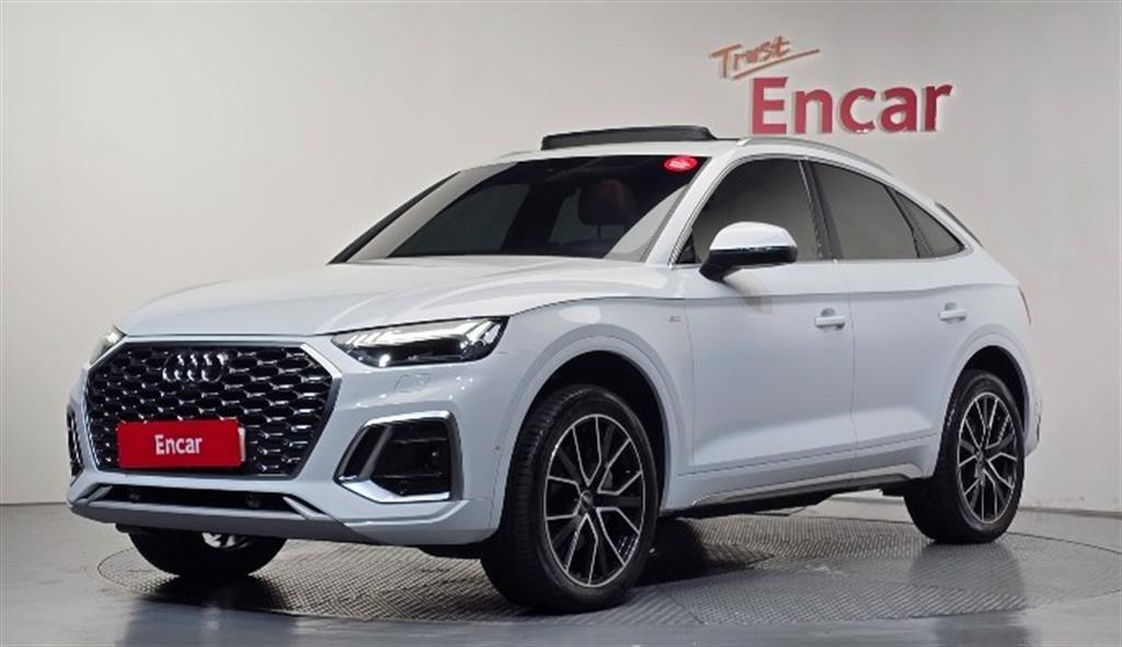 아우디 Q5 45 TFSI 콰트로 프리미엄 스포트백 사진