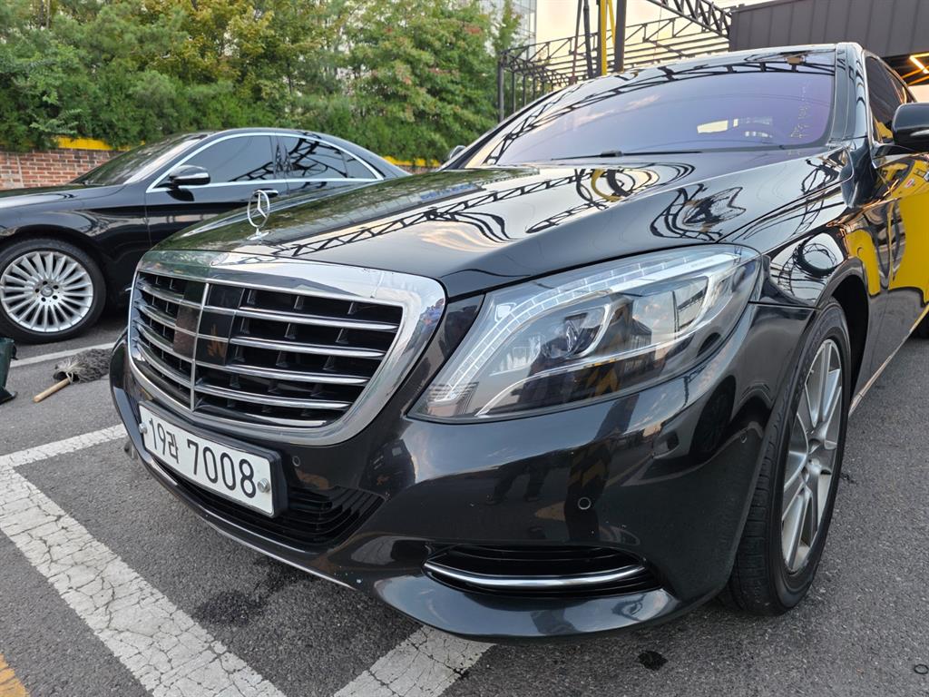 벤츠 S 클래스 S 350L 블루텍 사진 2/19
