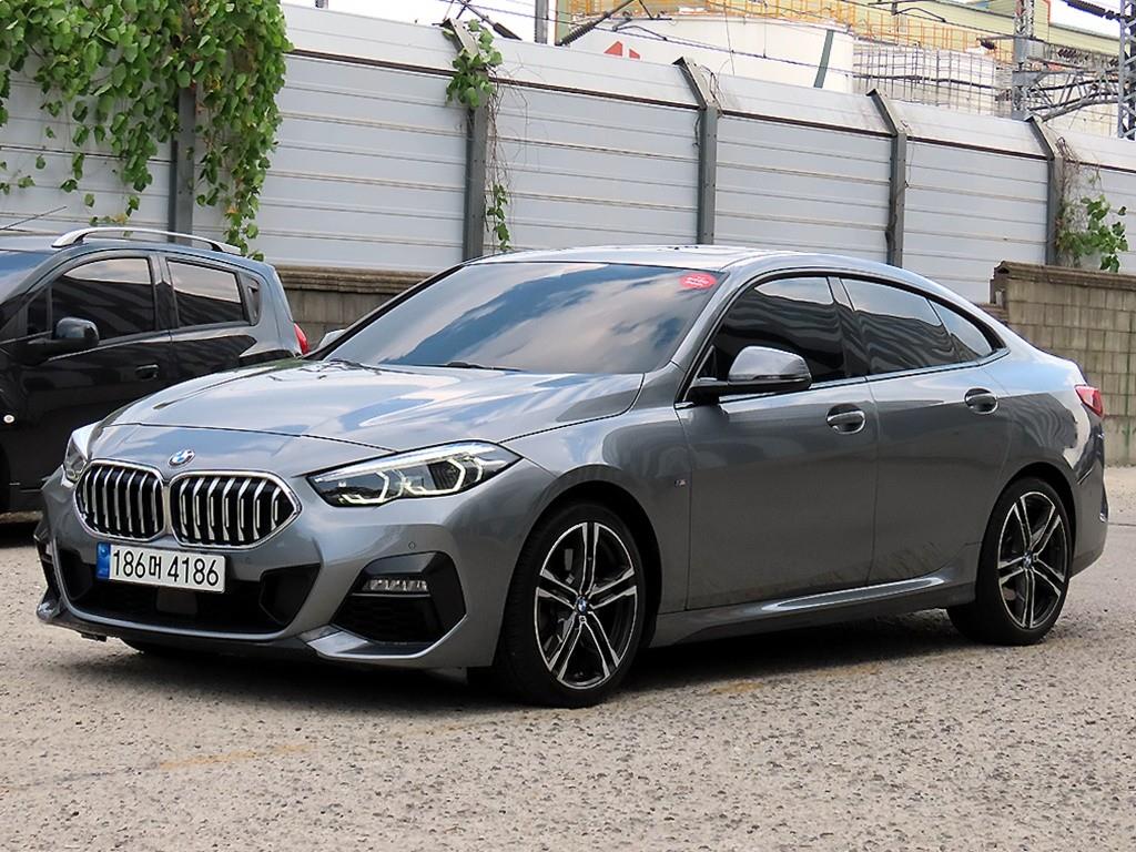 BMW 2시리즈 220i M 스포츠 사진 2/20