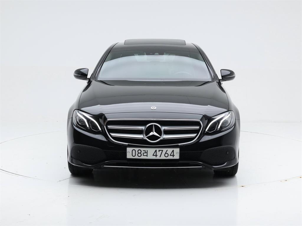 벤츠 E 클래스 E300 아방가르드 사진 2/20
