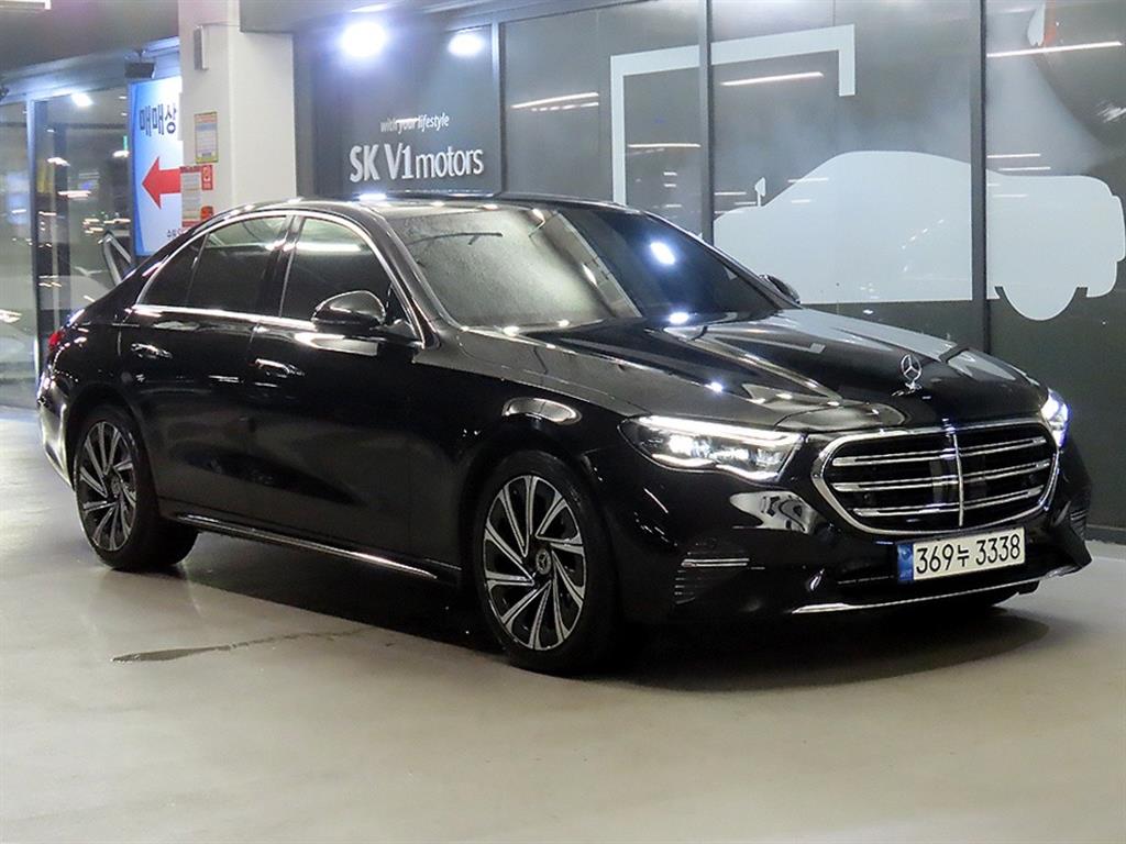 벤츠 E 클래스 E300 4MATIC 익스클루시브 사진