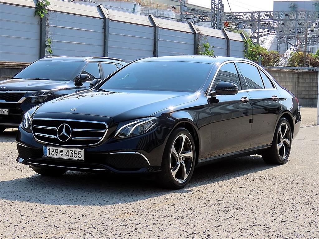 벤츠 E 클래스 E250 아방가르드 사진 2/20