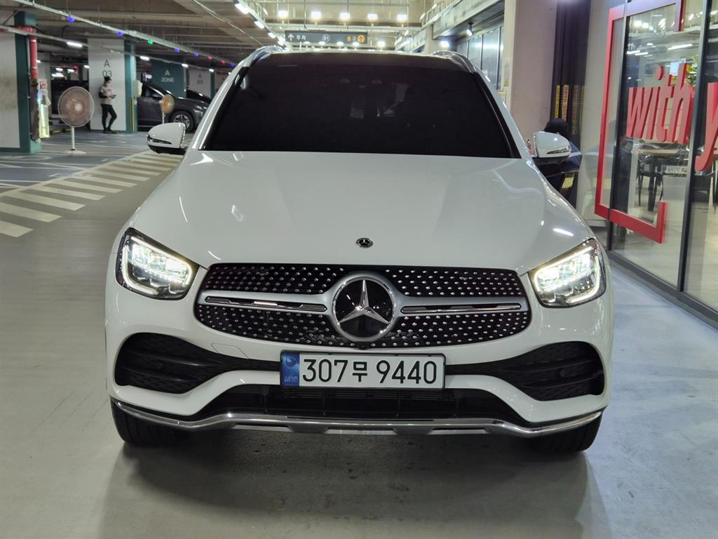 벤츠 GLC 클래스 GLC 300 e 4MATIC 사진 2/20