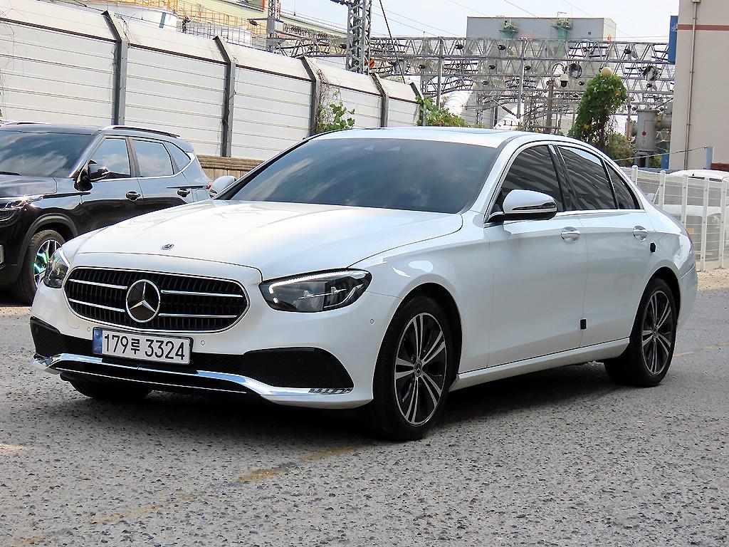 벤츠 E 클래스 E250 아방가르드 사진