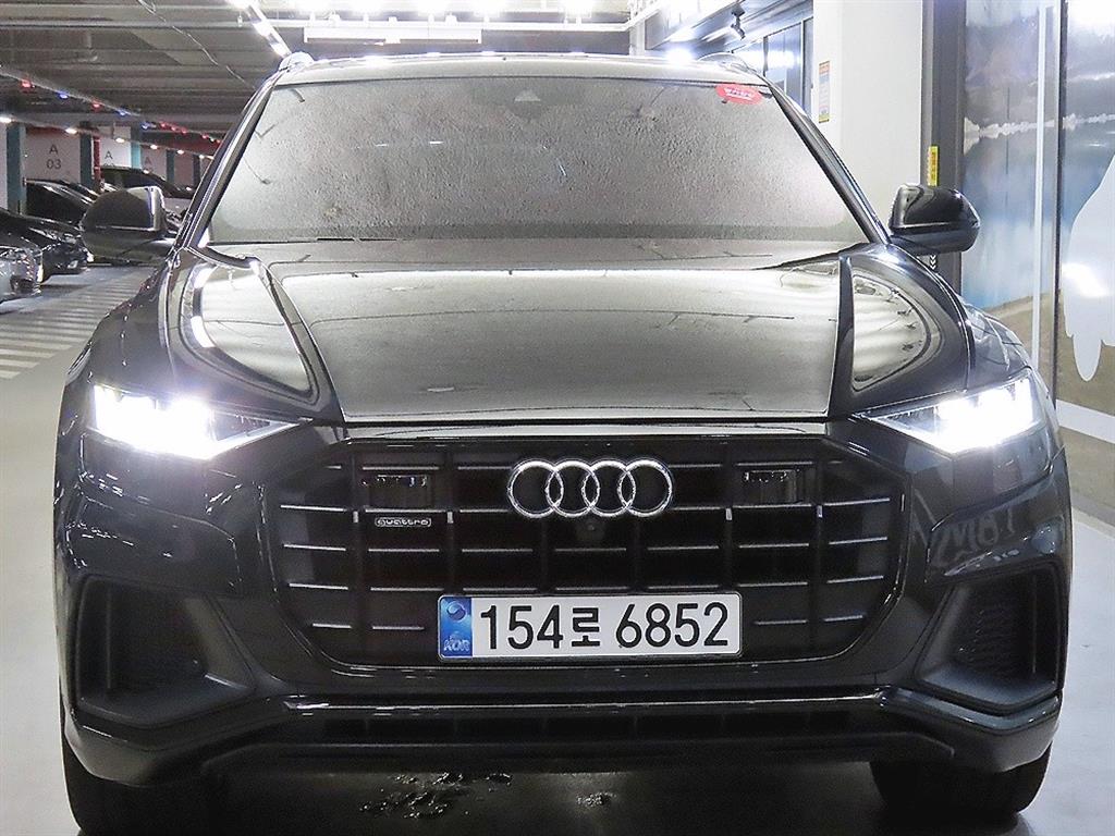 아우디 Q8 55 TFSI 콰트로 프리미엄 사진