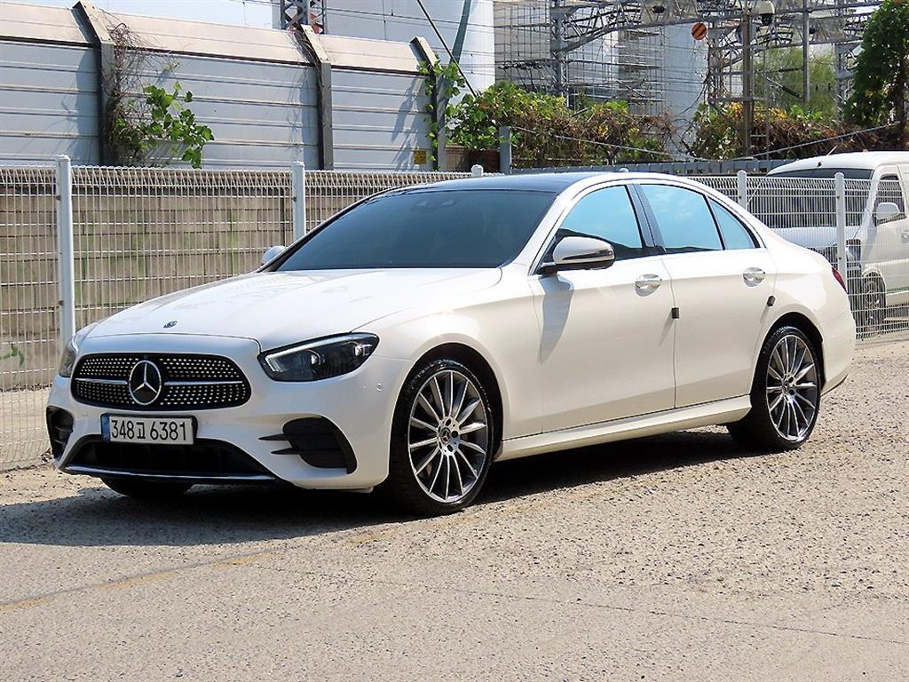벤츠 E 클래스 E350 4MATIC AMG LINE 사진 2/20