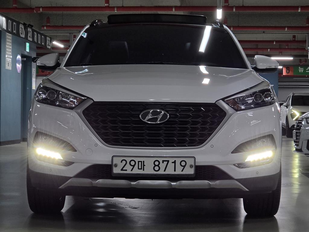 현대 투싼 디젤 1.7 2WD 프리미엄 사진 2/20