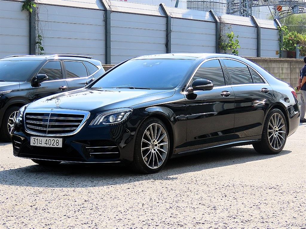 벤츠 S 클래스 S 350 d 4MATIC 사진 2/20