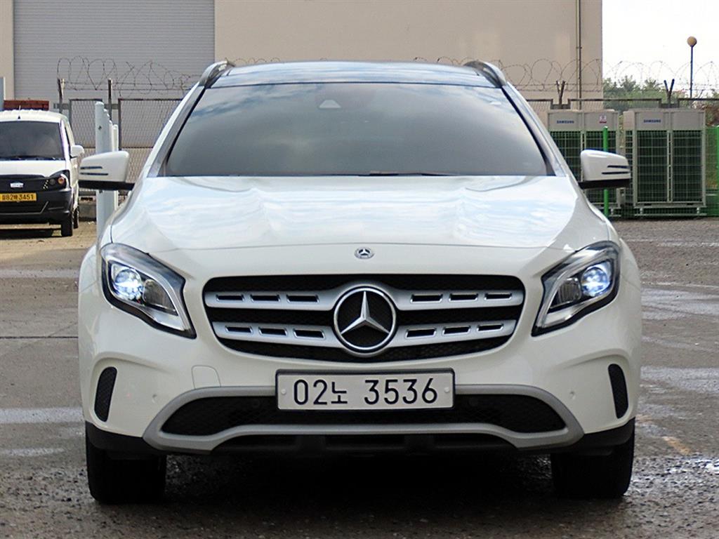 벤츠 GLA 클래스 GLA220 사진