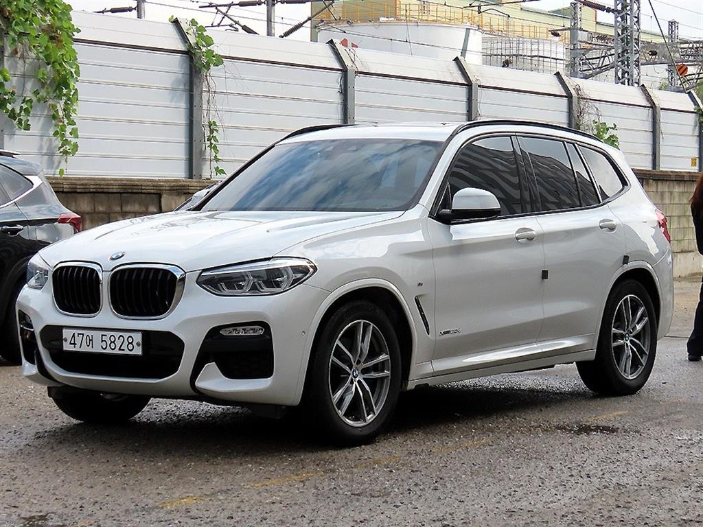 BMW X3 xDrive 20d M 스포츠 사진 2/20