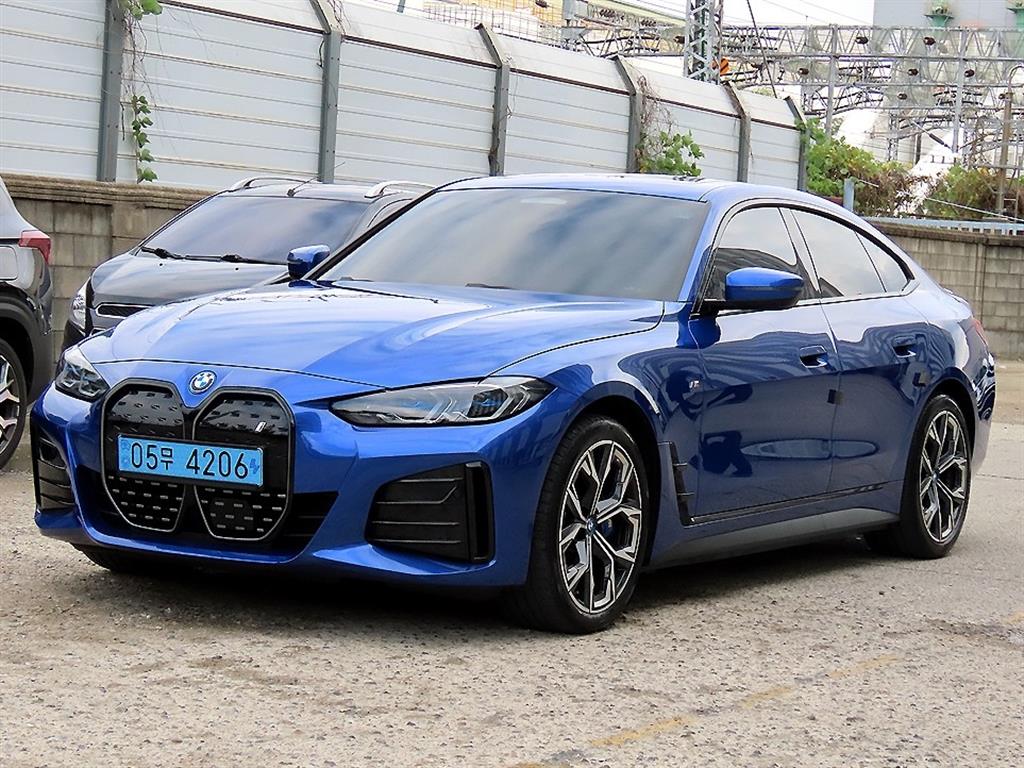 BMW i4 eDrive 40 M 스포츠 프로 사진 2/20