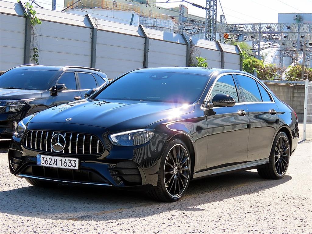 벤츠 E 클래스 E350 4MATIC 아방가르드 사진 2/20