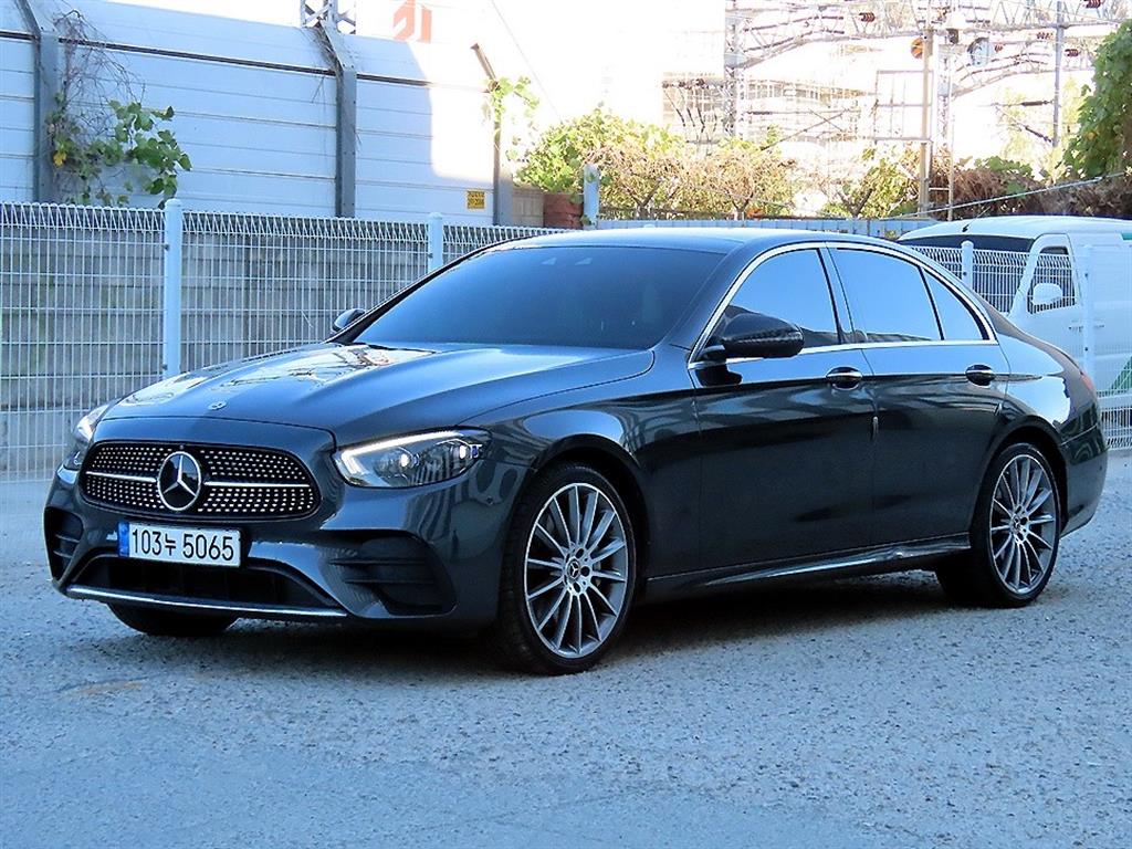 벤츠 E 클래스 E350 4MATIC AMG LINE 사진 2/20