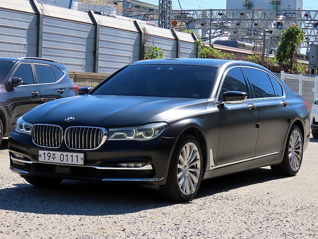 BMW 7시리즈 740Ld xDrive 사진 2/20