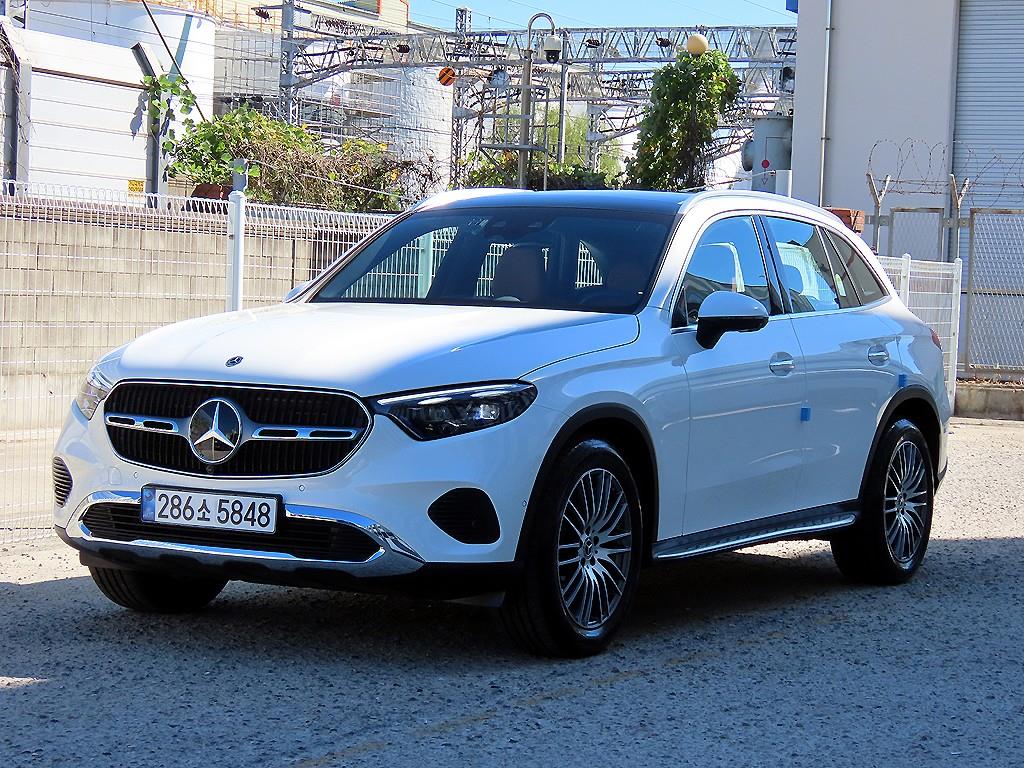 벤츠 GLC 클래스 GLC220 d 4MATIC 사진 2/20