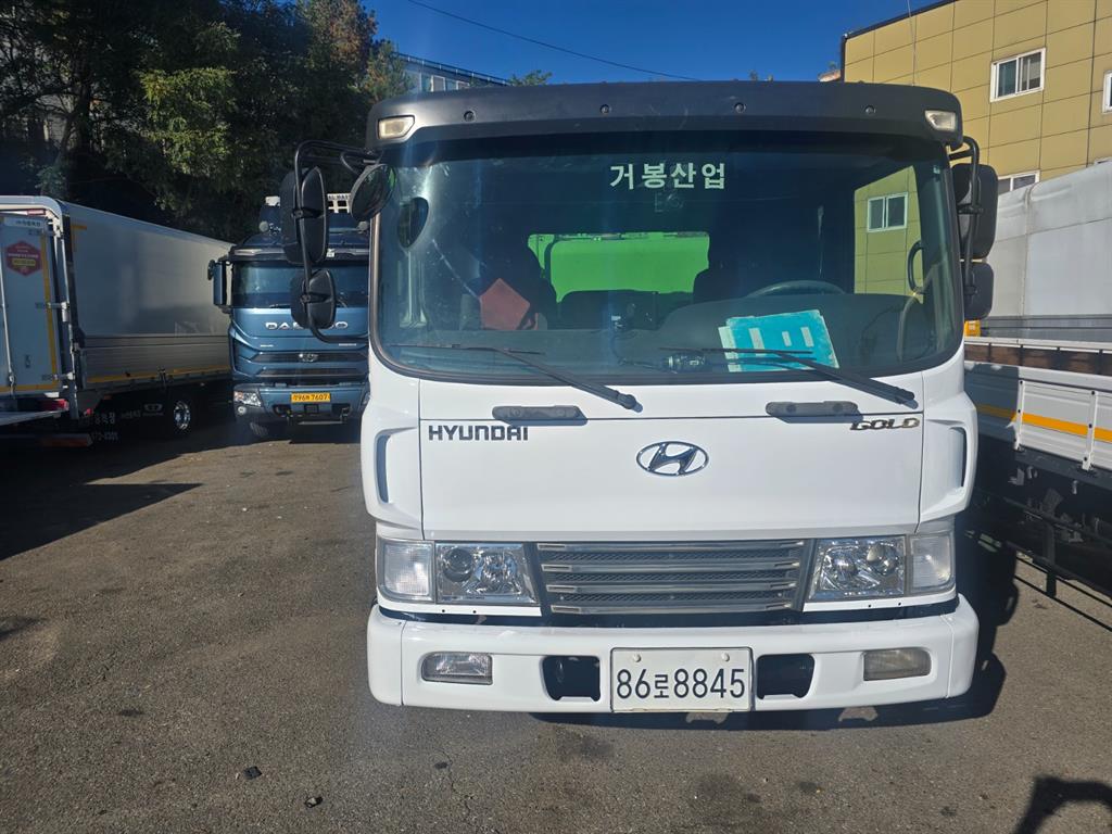 현대 음식물차 메가트럭 5톤 - 중고 트럭 매물 이미지