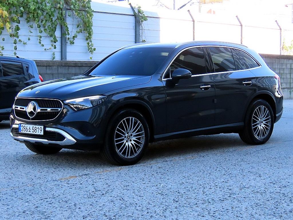 벤츠 GLC 클래스 GLC220 d 4MATIC 사진 2/20
