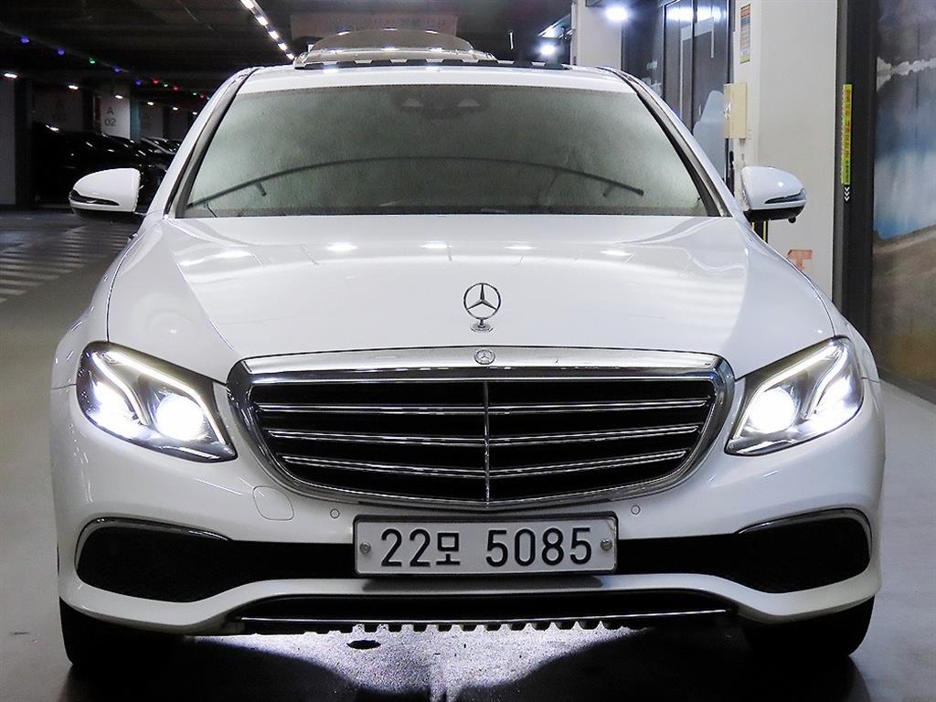 벤츠 E 클래스 E220d 익스클루시브 사진
