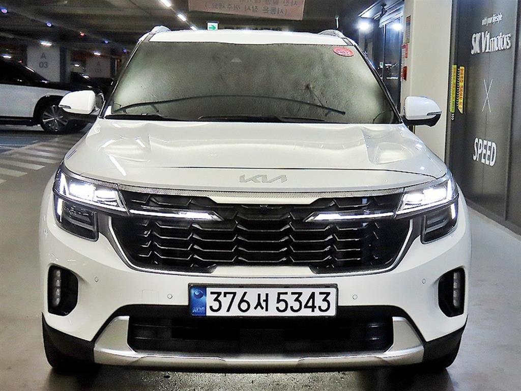 기아 셀토스 가솔린 1.6 터보 4WD 시그니처 사진
