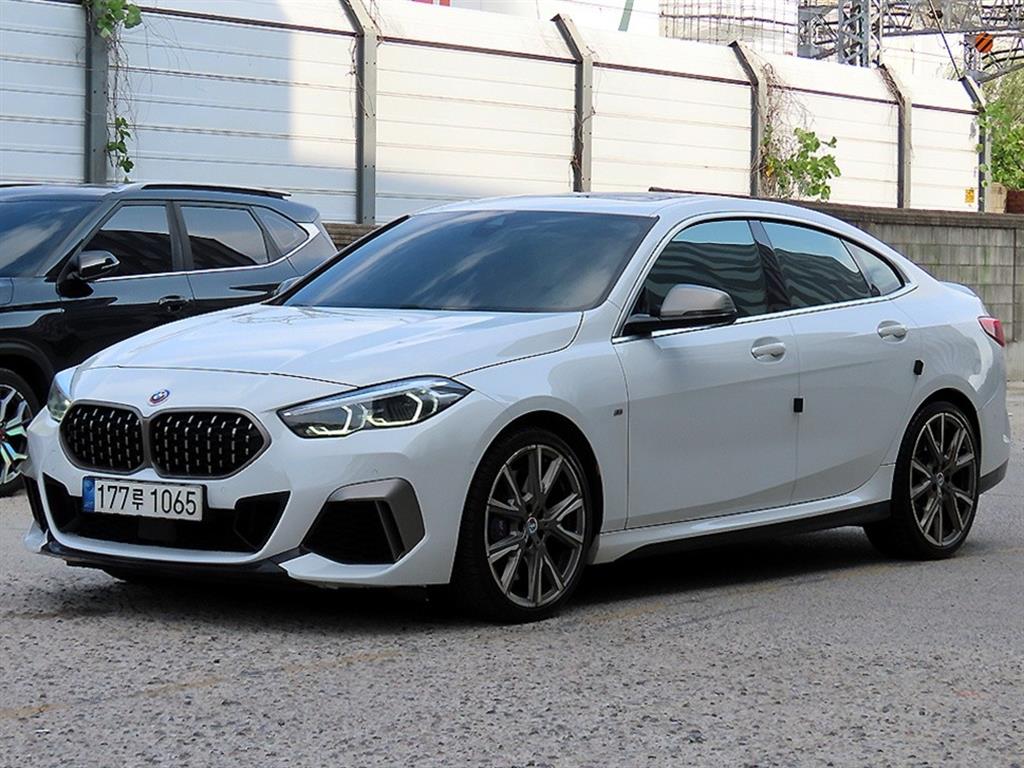 BMW 2시리즈 M235i xDrive 사진