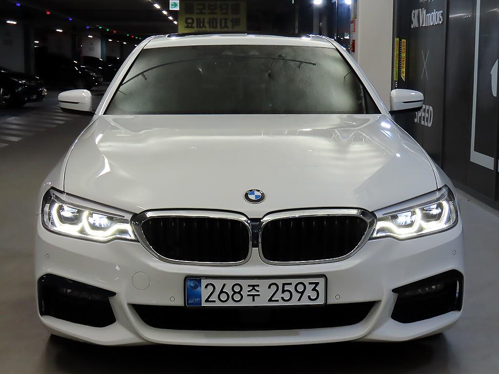 BMW 5시리즈 520d xDrive M 스포츠 플러스 사진