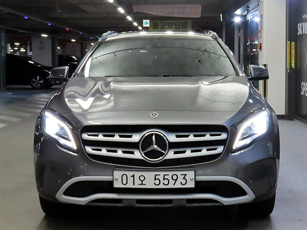 벤츠 GLA 클래스 GLA220 사진