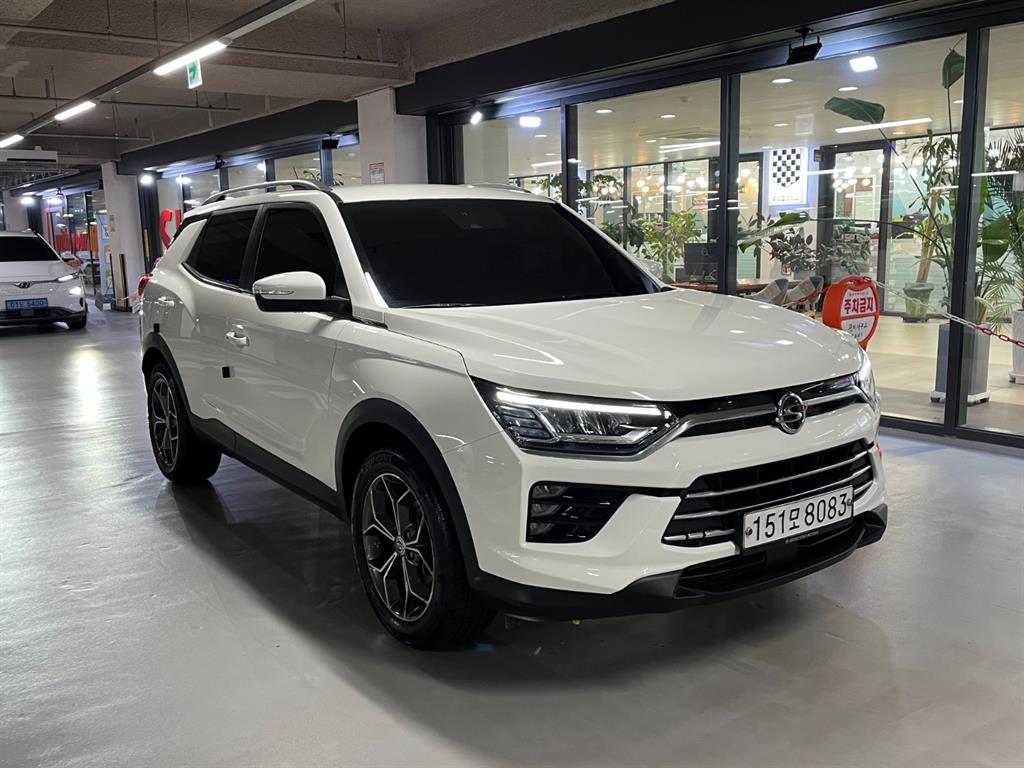 KGM 코란도 2WD 디젤 1.6 C7 사진 2/19