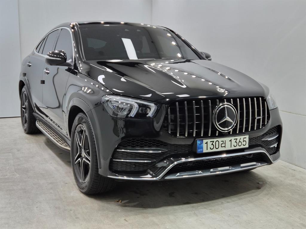 벤츠 GLE 클래스 GLE 400d 4MATIC 쿠페 사진 2/20