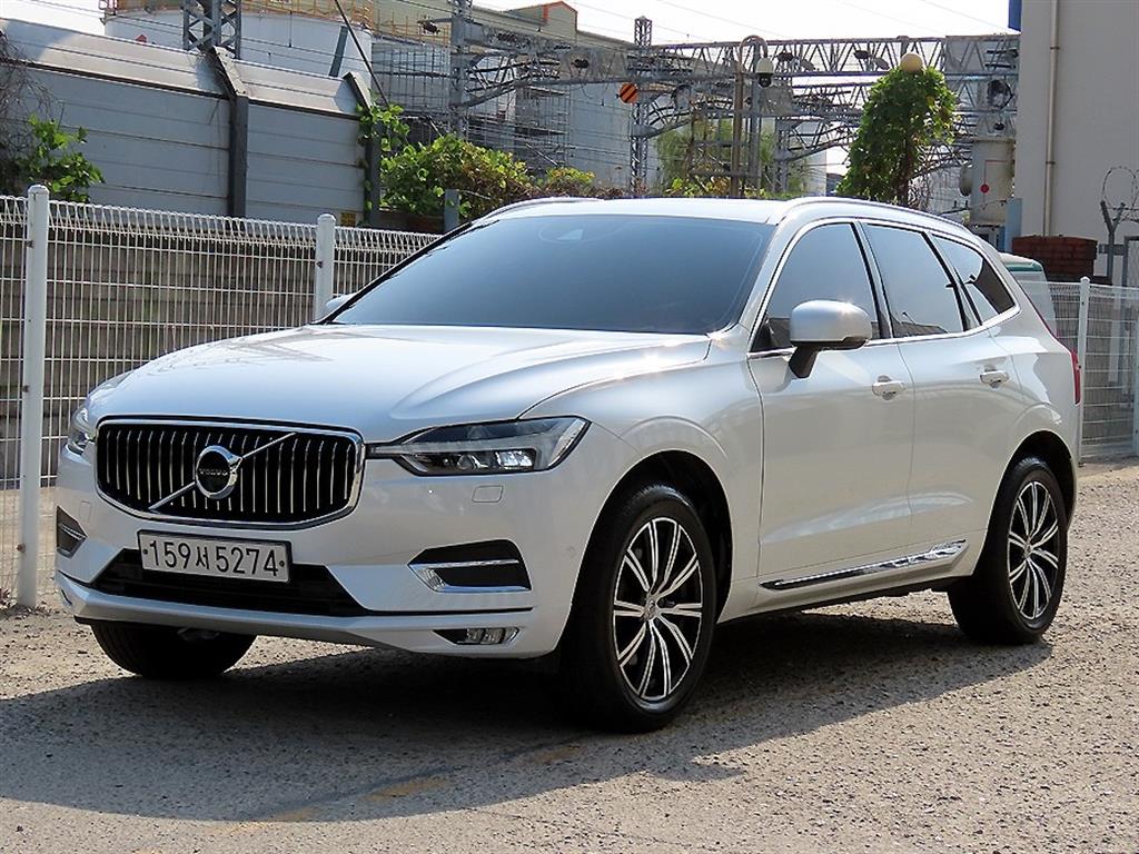 볼보 XC60 T6 AWD 인스크립션 사진 2/20