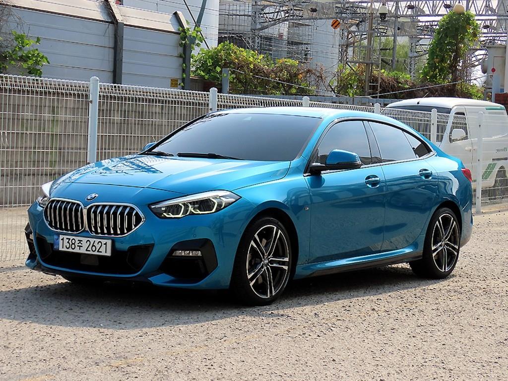 BMW 2시리즈 220i M 스포츠 사진 2/20