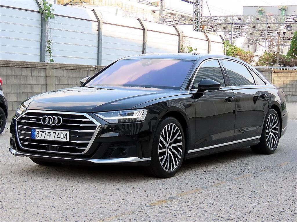 아우디 A8 50 TDI 콰트로 LWB 사진 2/21