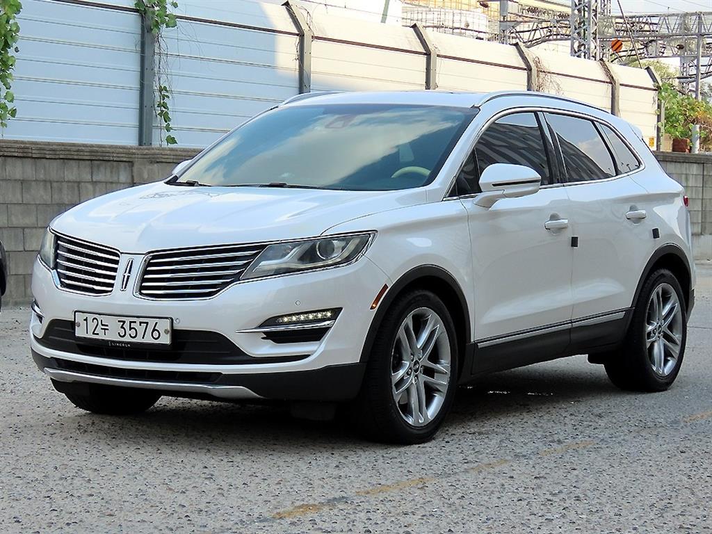 링컨 MKC 2.0 AWD 사진 2/20