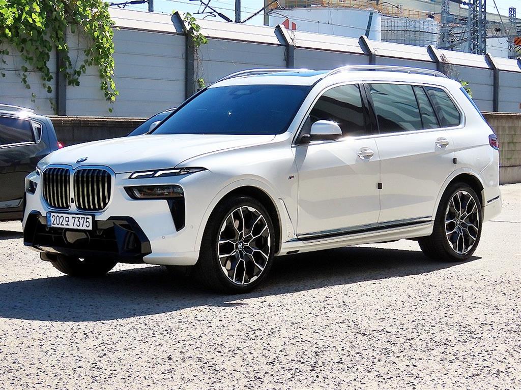 BMW X7 xDrive 40d M 스포츠 사진