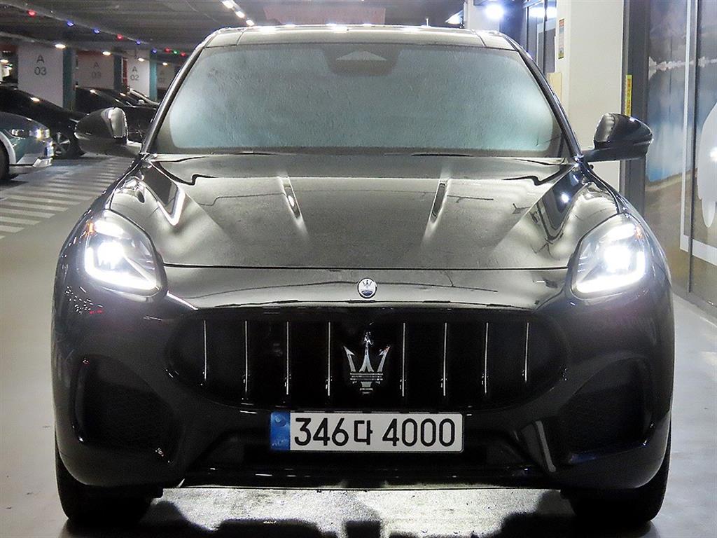 마세라티 그레칼레 2.0 AWD GT 사진