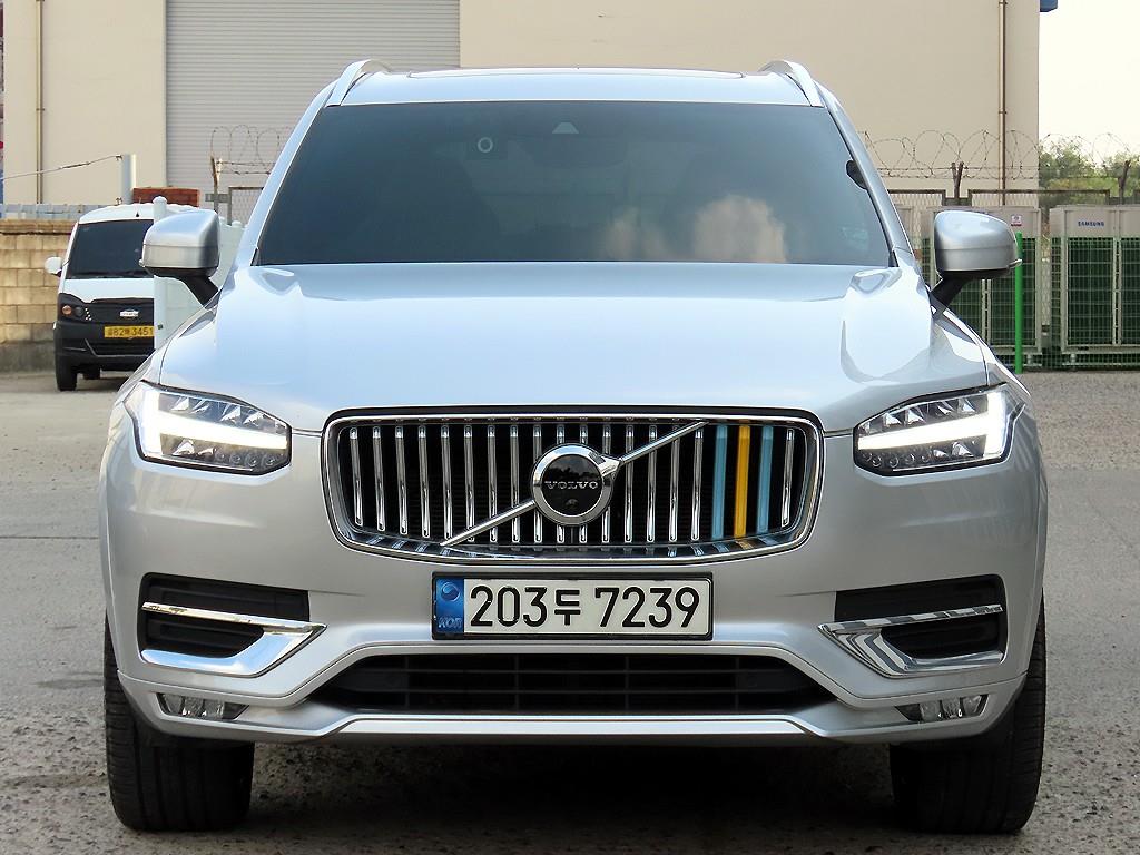 볼보 XC90 2.0 B6 AWD 인스크립션 사진