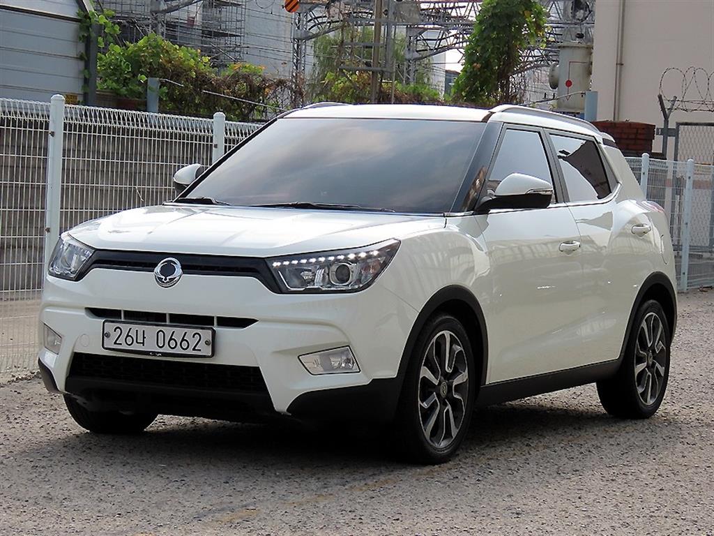 KGM 티볼리 디젤 2WD 1.6 VX 사진 2/18