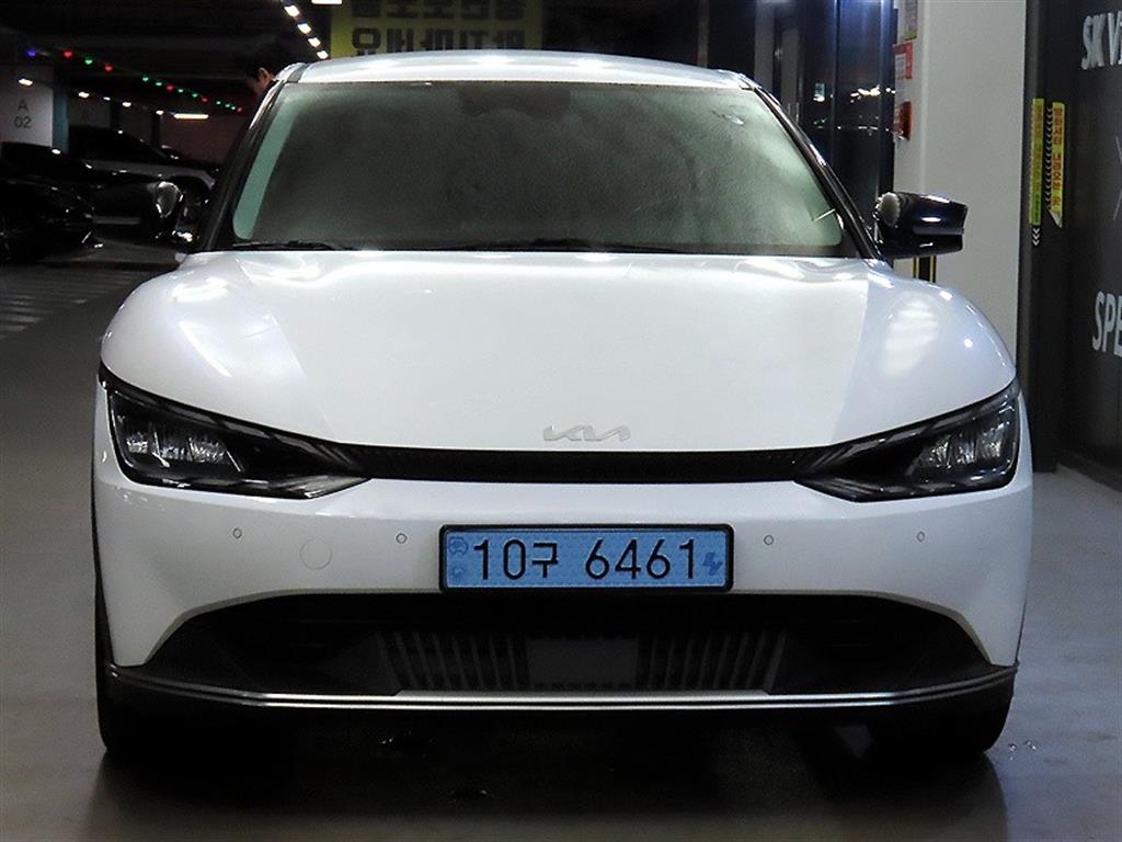 기아 EV6 롱레인지 에어 사진