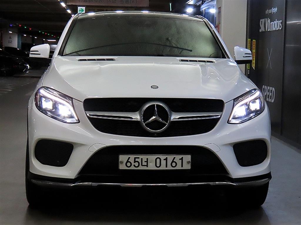 벤츠 GLE 클래스 GLE 350 d 4MATIC 쿠페 사진