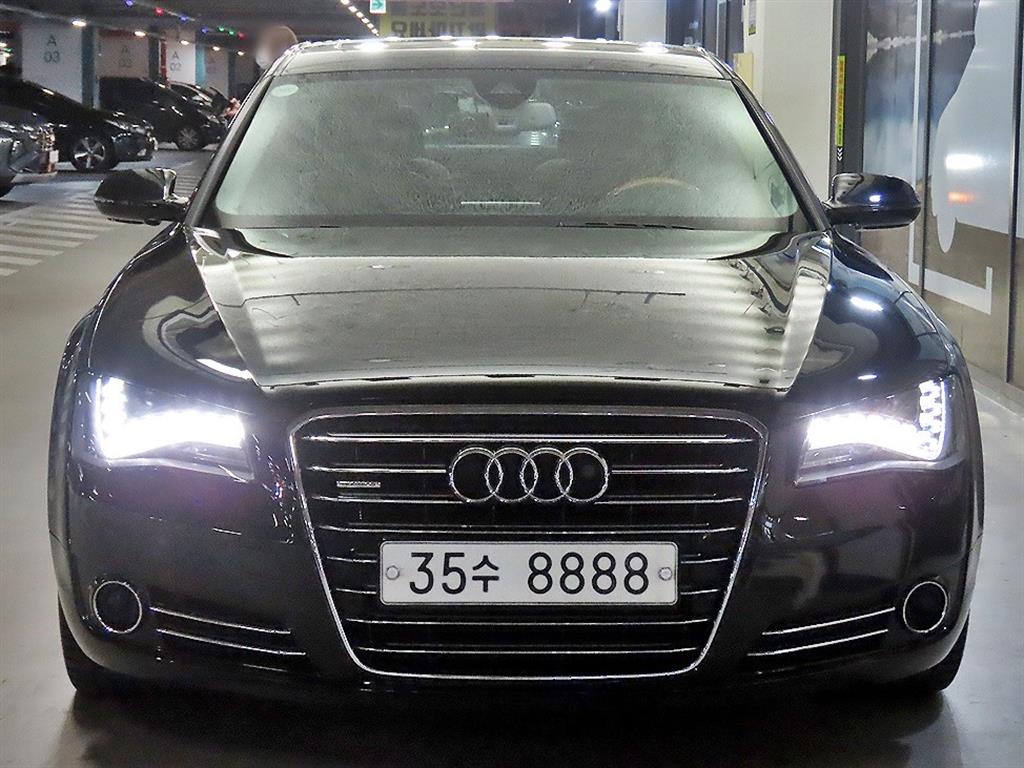 아우디 A8 4.2 FSI 콰트로 LWB 사진