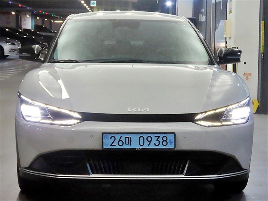 기아 EV6 롱레인지 에어 사진